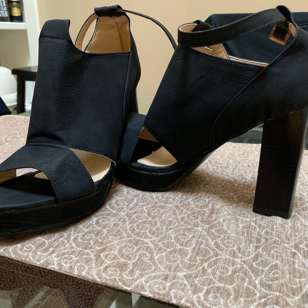 Black Platform shoes